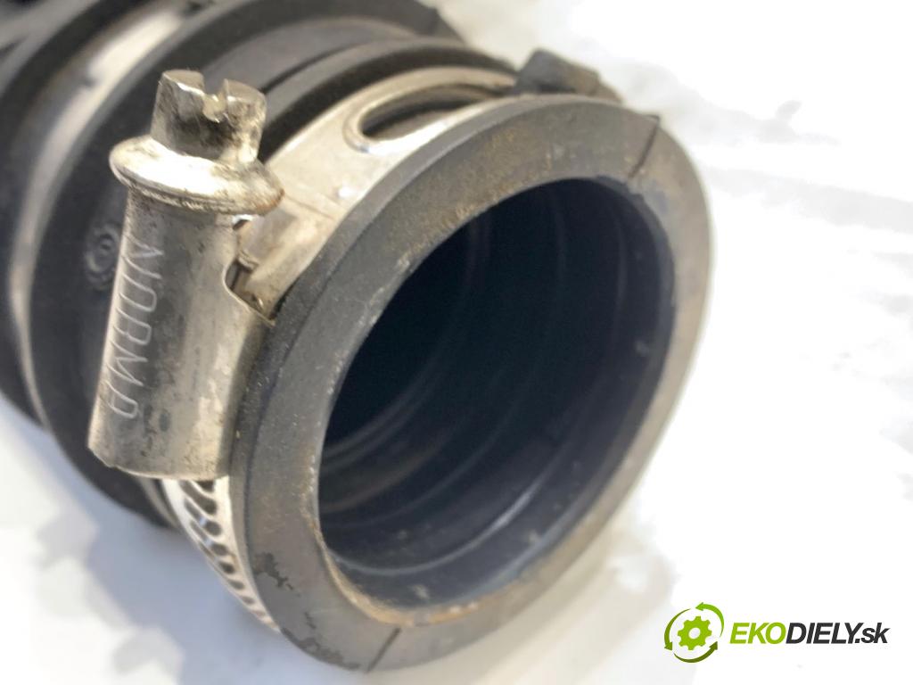 FORD ECOSPORT SUV 2018 103 kW 1.0 EcoBoost 998 Rúra vzduchu