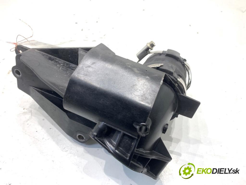 FORD ECOSPORT SUV 2018 103 kW 1.0 EcoBoost 998 Rúra vzduchu 1060231S01