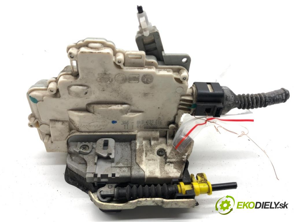 AUDI A4 B8 Kombi 2008 140 kW 2.7 TDI 2698 zámok Dvere pravy zad 8K0839016