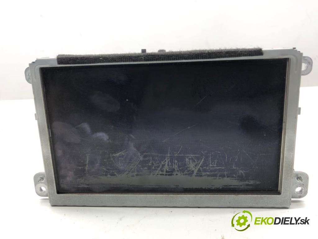 AUDI A4 B8 Kombi 2008 140 kW 2.7 TDI 2698 Dislpej 8T0919603C (Prístrojová doska)