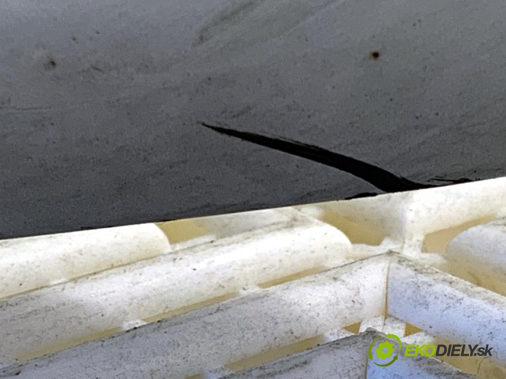 AUDI A4 B8 Kombi 2008 140 kW 2.7 TDI 2698 kapota zad LX7W