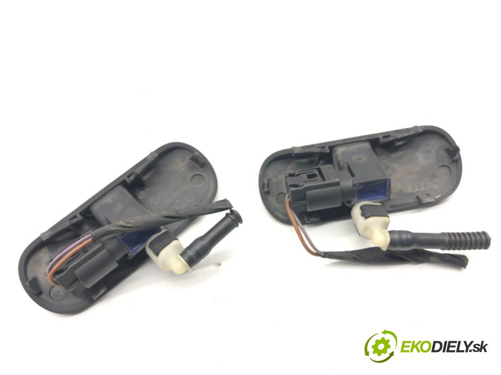 AUDI A4 B8 Kombi 2008 140 kW 2.7 TDI 2698 ostřikovače ostřikovačů oken 8T0955988B