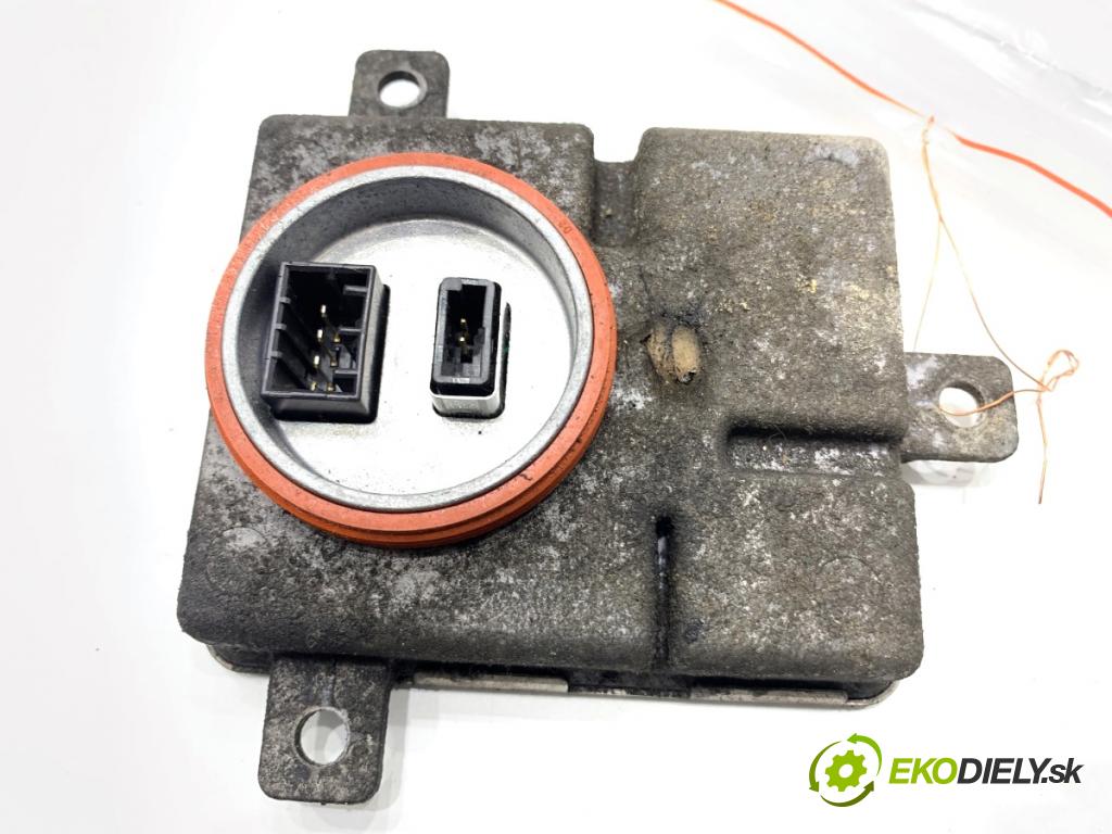 AUDI A4 B8 Kombi 2008 140 kW 2.7 TDI 2698 měnič XENON 8K0941597 (Řídící jednotka xenonu)