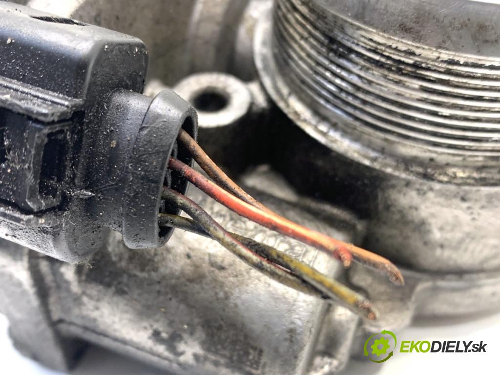 AUDI A4 B8 Kombi 2008 140 kW 2.7 TDI 2698 Škrtiaca klapka 4E0145950J (Škrtiaca klapka)