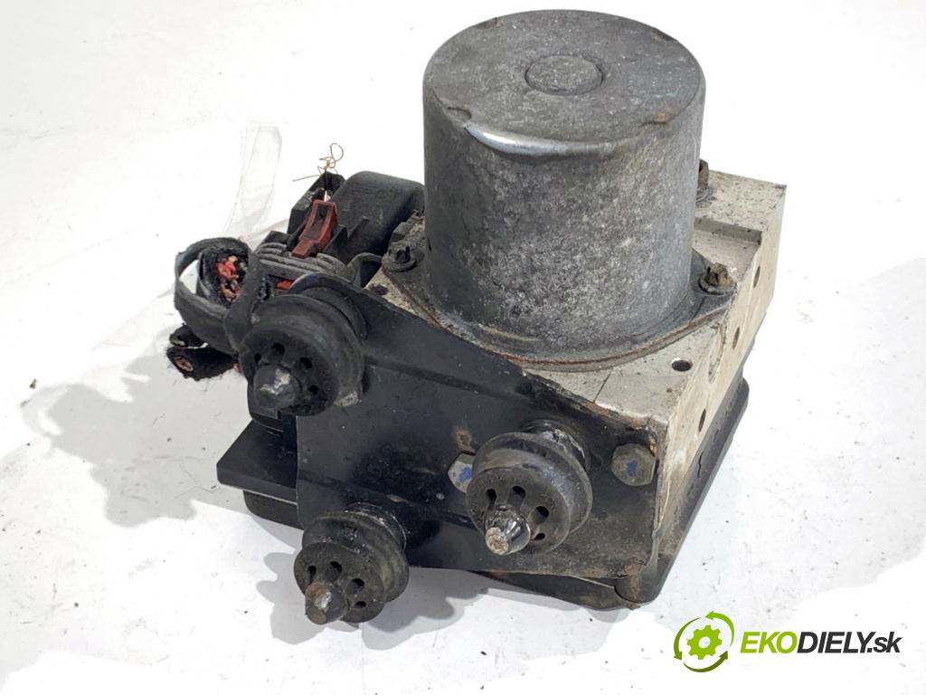 AUDI A4 B8 Kombi 2008 140 kW 2.7 TDI 2698 pumpa ABS 8K0614517CD (Pumpa ABS)