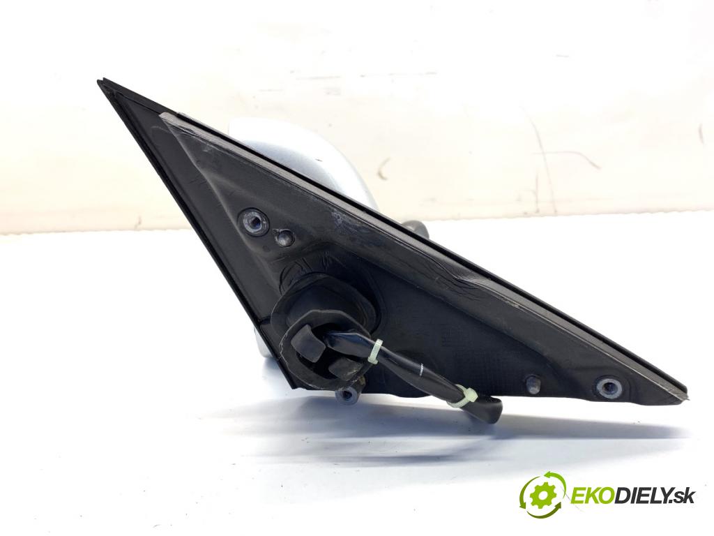 AUDI A4 B8 Kombi 2008 140 kW 2.7 TDI 2698 Spätné zrkadlo ľavy LX7W