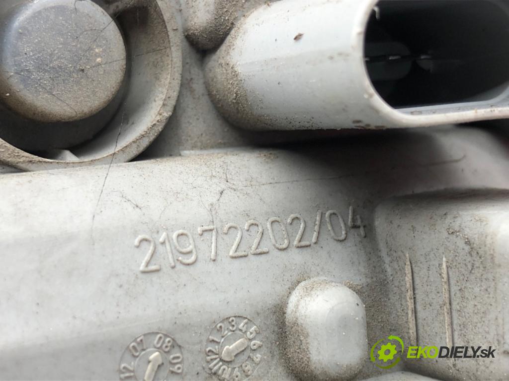 AUDI A4 B8 Kombi 2008 140 kW 2.7 TDI 2698 Svetlo pravy zad 219702