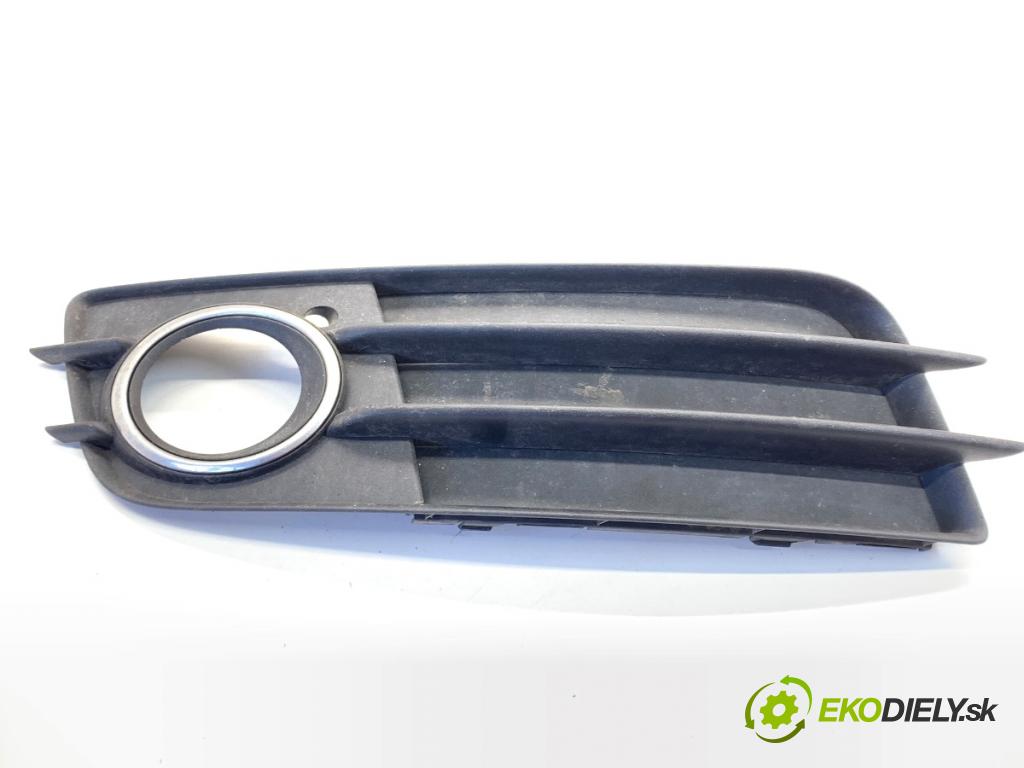 AUDI A4 B8 Kombi 2008 140 kW 2.7 TDI 2698 Mriežky nárazníka pravy predný 8K0807681C