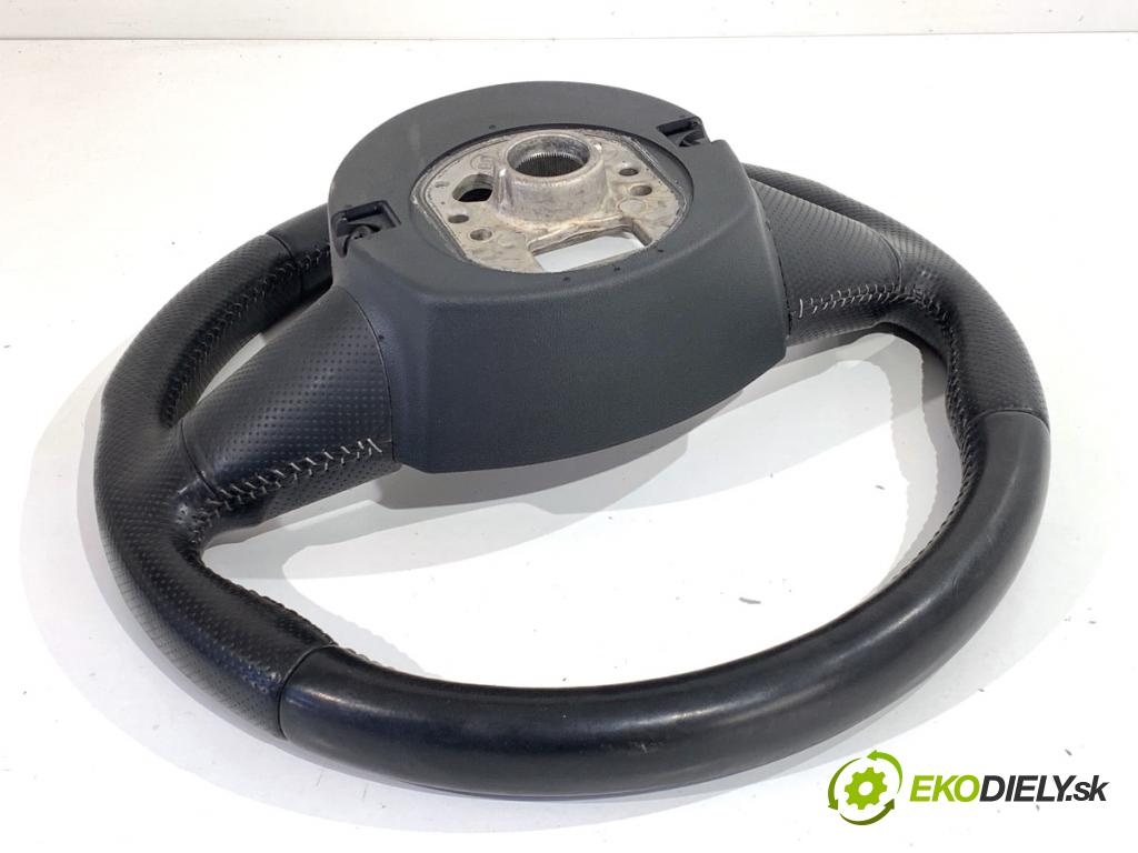 AUDI A4 B8 Kombi 2008 140 kW 2.7 TDI 2698 volant S-LINE