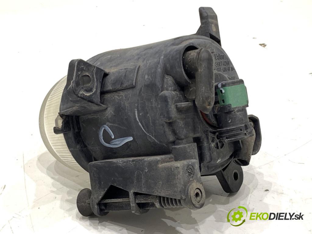 AUDI A4 B8 Kombi 2008 140 kW 2.7 TDI 2698 Hmlové svetlo, hmlovka pravy predný 8T0941700