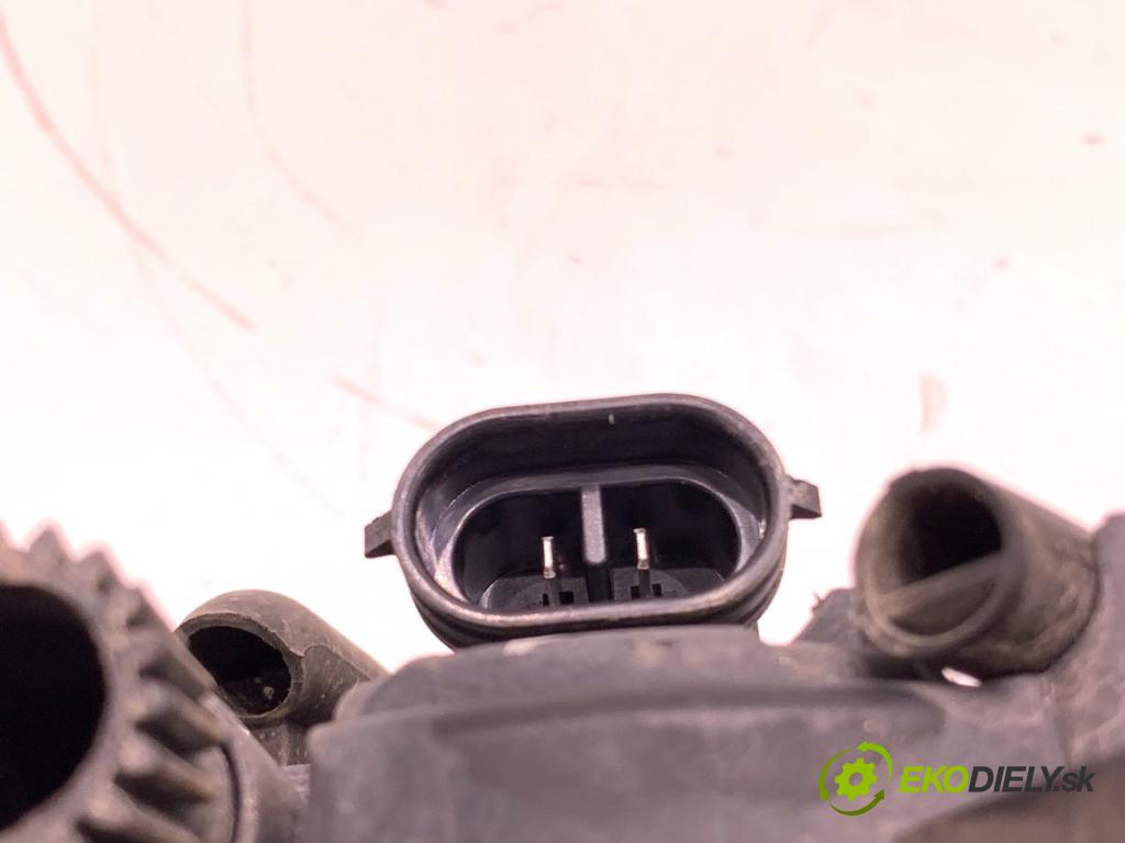 AUDI A4 B8 Kombi 2008 140 kW 2.7 TDI 2698 Hmlové svetlo, hmlovka pravy predný 8T0941700