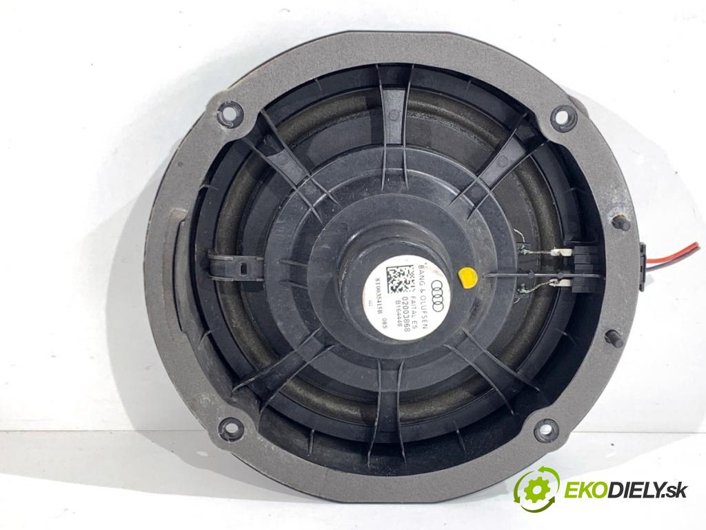 AUDI A4 B8 Kombi 2008 140 kW 2.7 TDI 2698 reproduktory 8T0035415B 8K0035411A