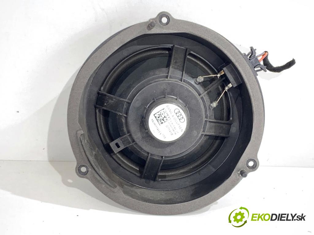 AUDI A4 B8 Kombi 2008 140 kW 2.7 TDI 2698 reproduktory 8T0035415B 8K0035411A