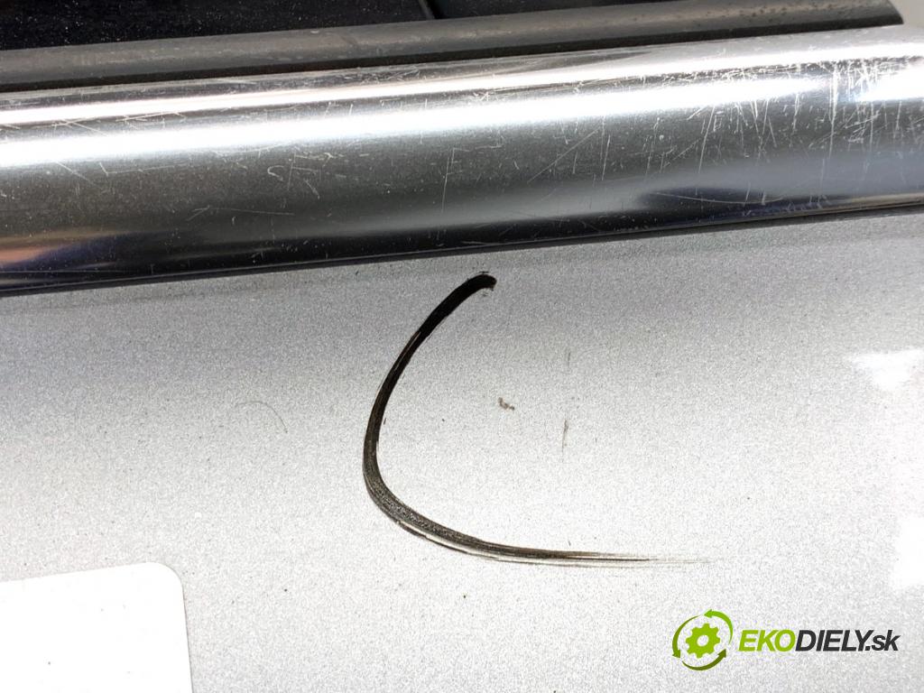 AUDI A4 B8 Kombi 2008 140 kW 2.7 TDI 2698 Dvere ľavy zad LX7W