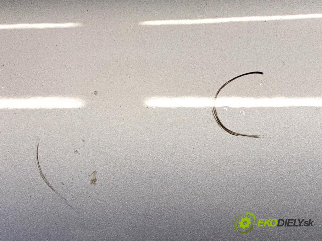 AUDI A4 B8 Kombi 2008 140 kW 2.7 TDI 2698 Dvere ľavy zad LX7W