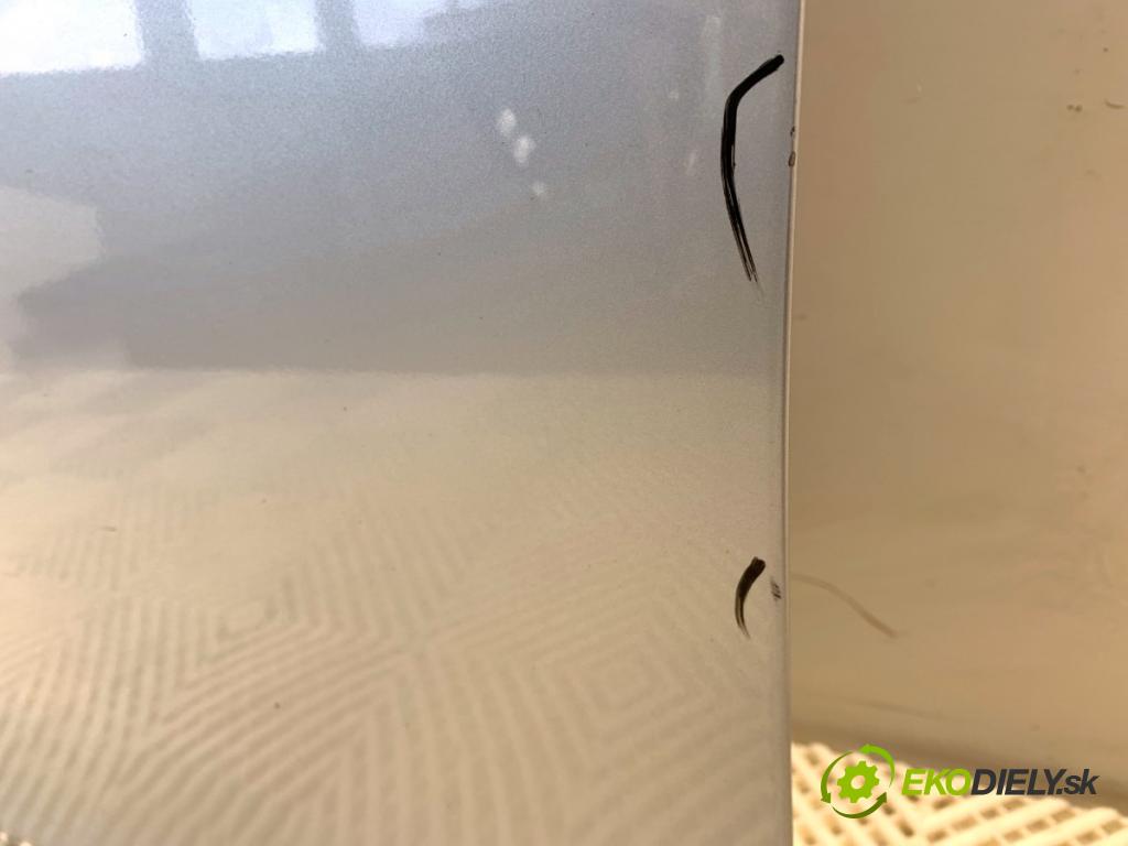 AUDI A4 B8 Kombi 2008 140 kW 2.7 TDI 2698 Dvere ľavy predný LX7W