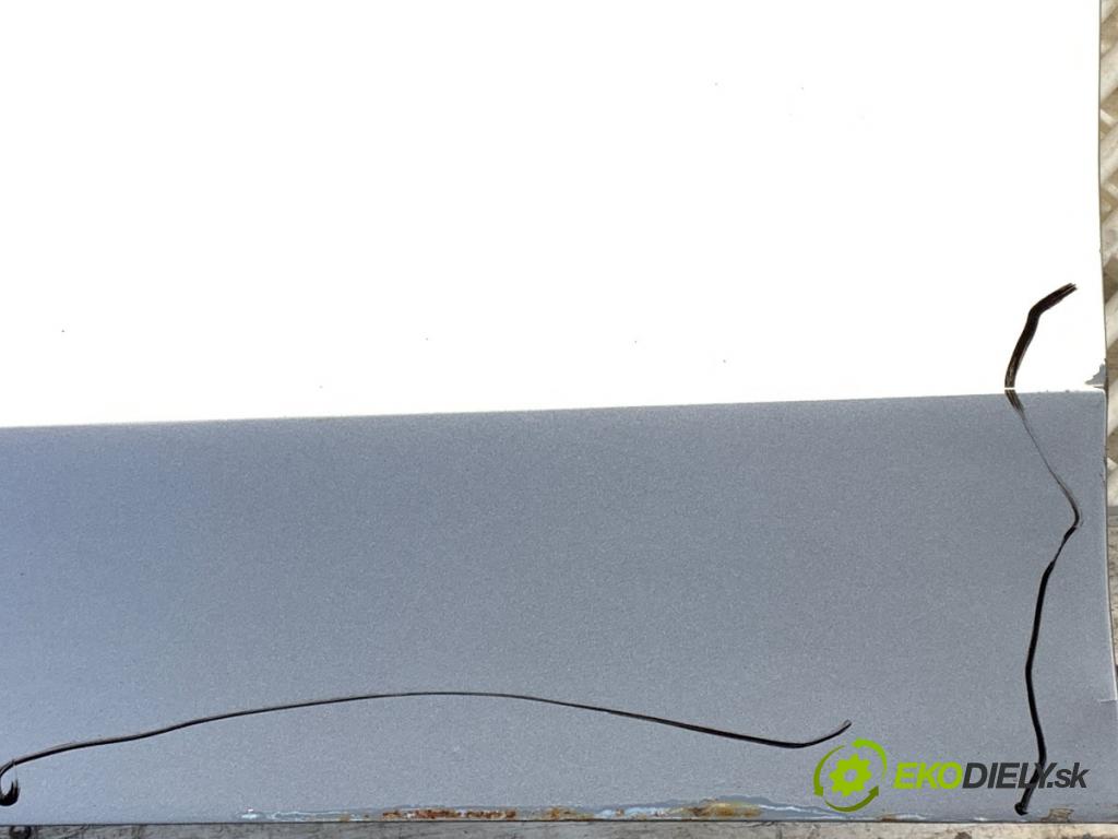 AUDI A4 B8 Kombi 2008 140 kW 2.7 TDI 2698 Dvere ľavy predný LX7W