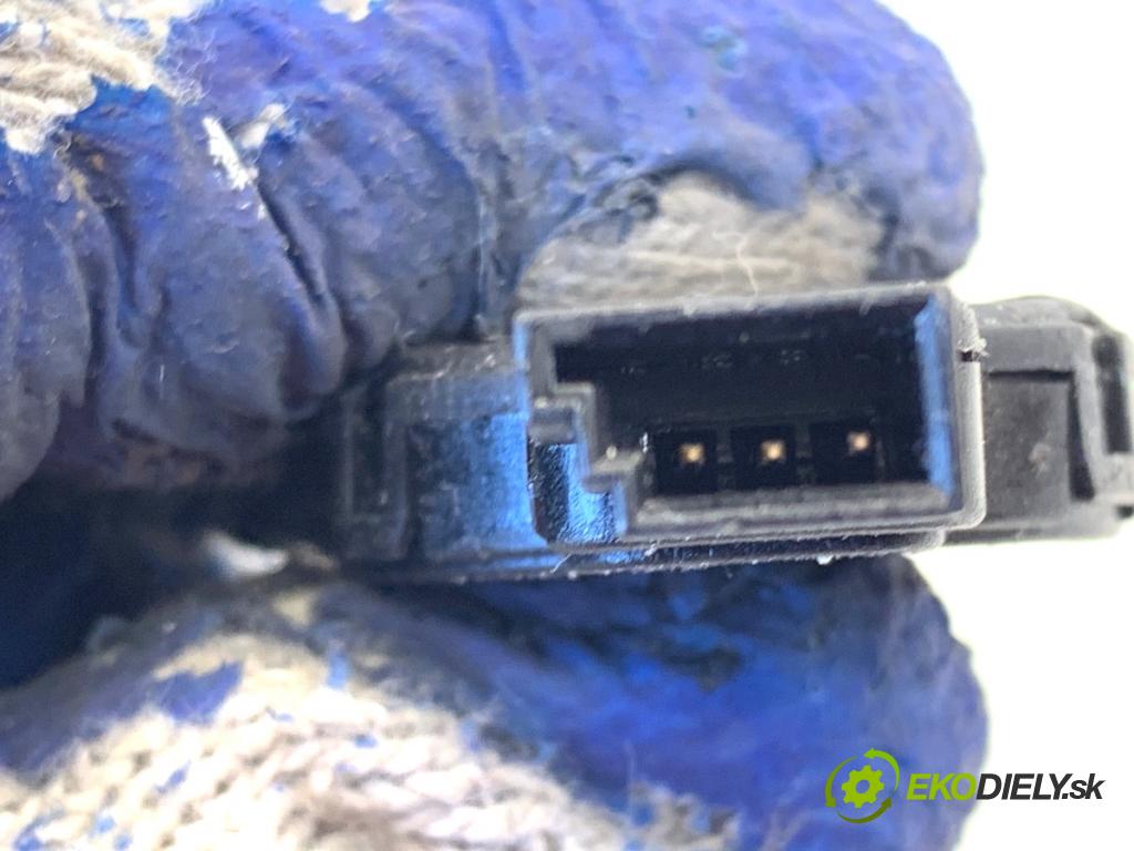 AUDI A4 B8 Kombi 2008 140 kW 2.7 TDI 2698 Snímač dažďa 8K0955559 (Snímač dažďa)