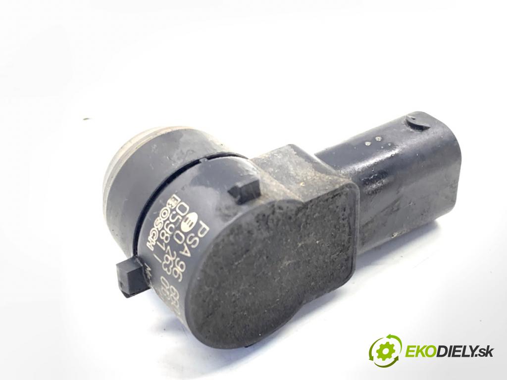 CITROEN DS5 liftback 2012 120 kW 2.0 HDi 165 1997 snímač PDC 96660163779V