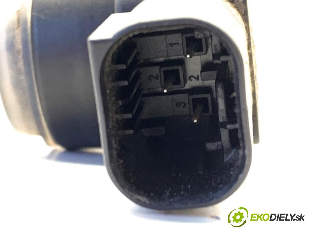 CITROEN DS5 liftback 2012 120 kW 2.0 HDi 165 1997 Snímač PDC 9666016377XT