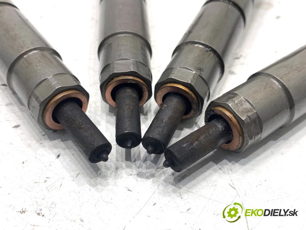 HYUNDAI ix35 SUV 2013 135 kW 2.0 CRDi 4WD 1995 Vstrekovacie ventily 33800-2F000