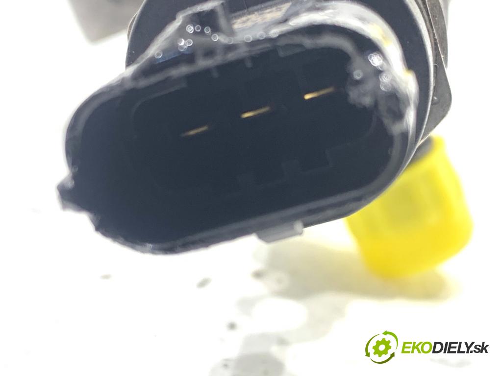 HYUNDAI ix35 SUV 2013 135 kW 2.0 CRDi 4WD 1995 Lišta vstrekovacia SENZOR: 0445214211