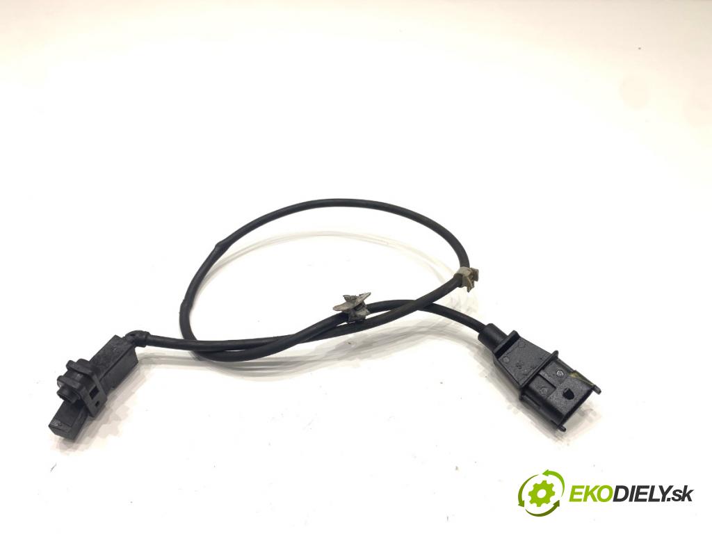 HYUNDAI ix35 SUV 2013 135 kW 2.0 CRDi 4WD 1995 snímač pozice hřídele klikového  (Snímač polohy klikového hřídele)