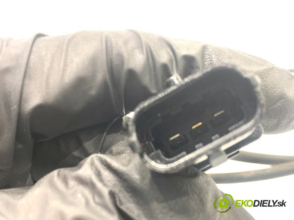 HYUNDAI ix35 SUV 2013 135 kW 2.0 CRDi 4WD 1995 snímač pozice hřídele klikového  (Snímač polohy klikového hřídele)