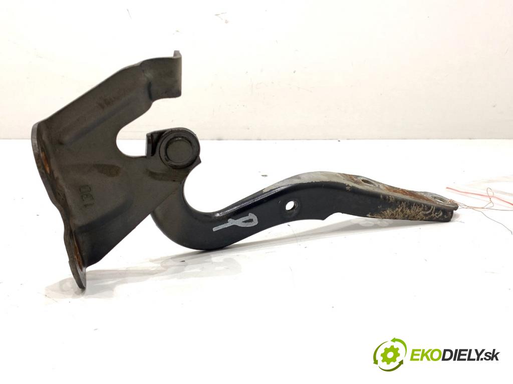 TOYOTA COROLLA E15 sedan 2008 93 kW 2.0 D-4D (ADE150) 1998 závěs kapoty pravý přední část 