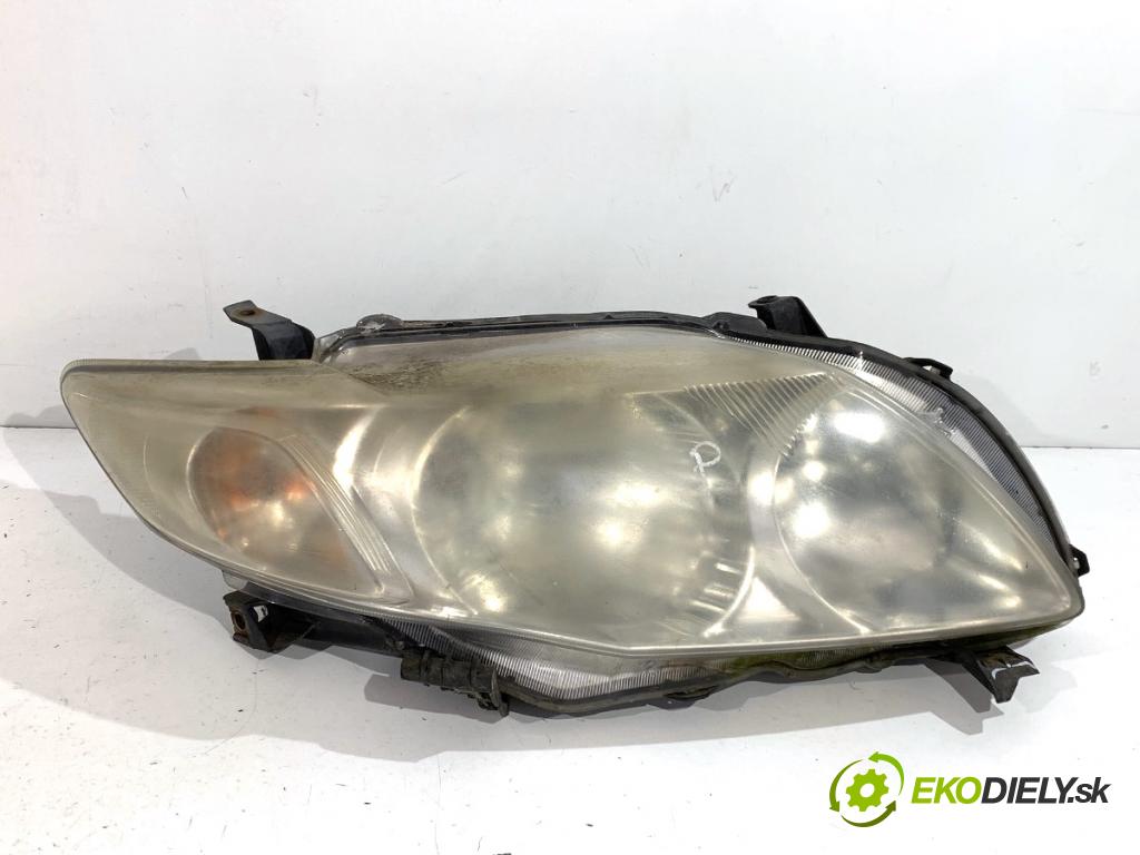 TOYOTA COROLLA E15 sedan 2008 93 kW 2.0 D-4D (ADE150) 1998 světlomet pravý přední část 
