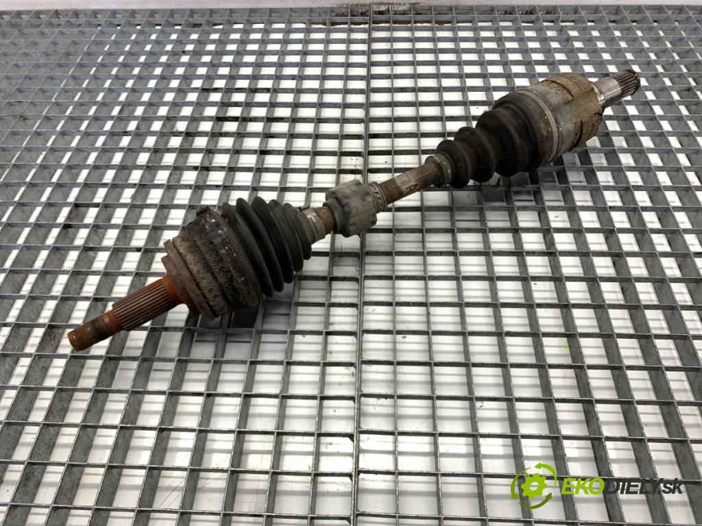 TOYOTA COROLLA E15 sedan 2008 93 kW 2.0 D-4D (ADE150) 1998 poloos levý přední část