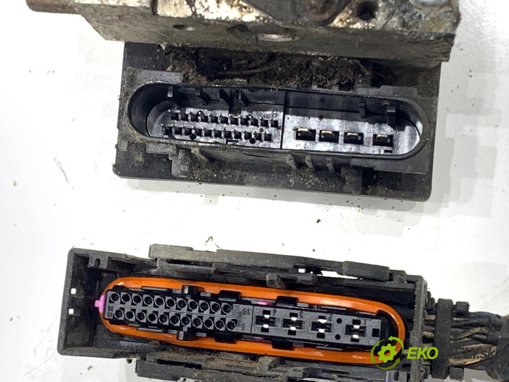 TOYOTA COROLLA E15 sedan 2008 93 kW 2.0 D-4D (ADE150) 1998 pumpa ABS 0265800527 (Pumpa ABS)