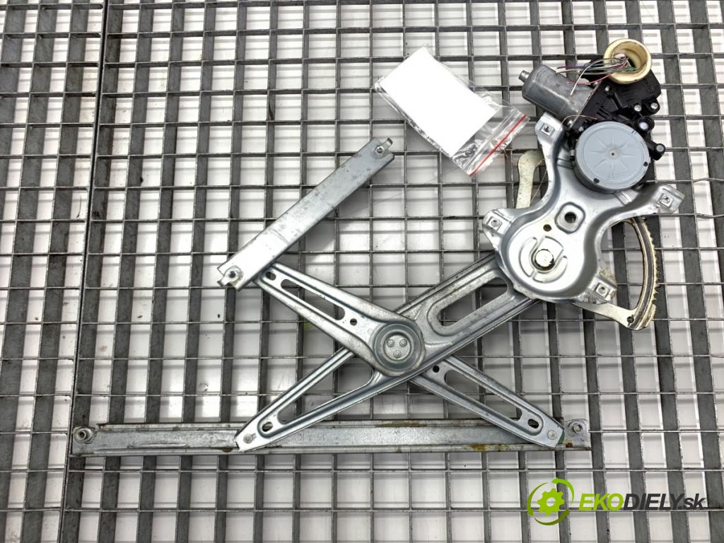 TOYOTA COROLLA E15 sedan 2008 93 kW 2.0 D-4D (ADE150) 1998 mechanismus okna levý přední část 85702-02020