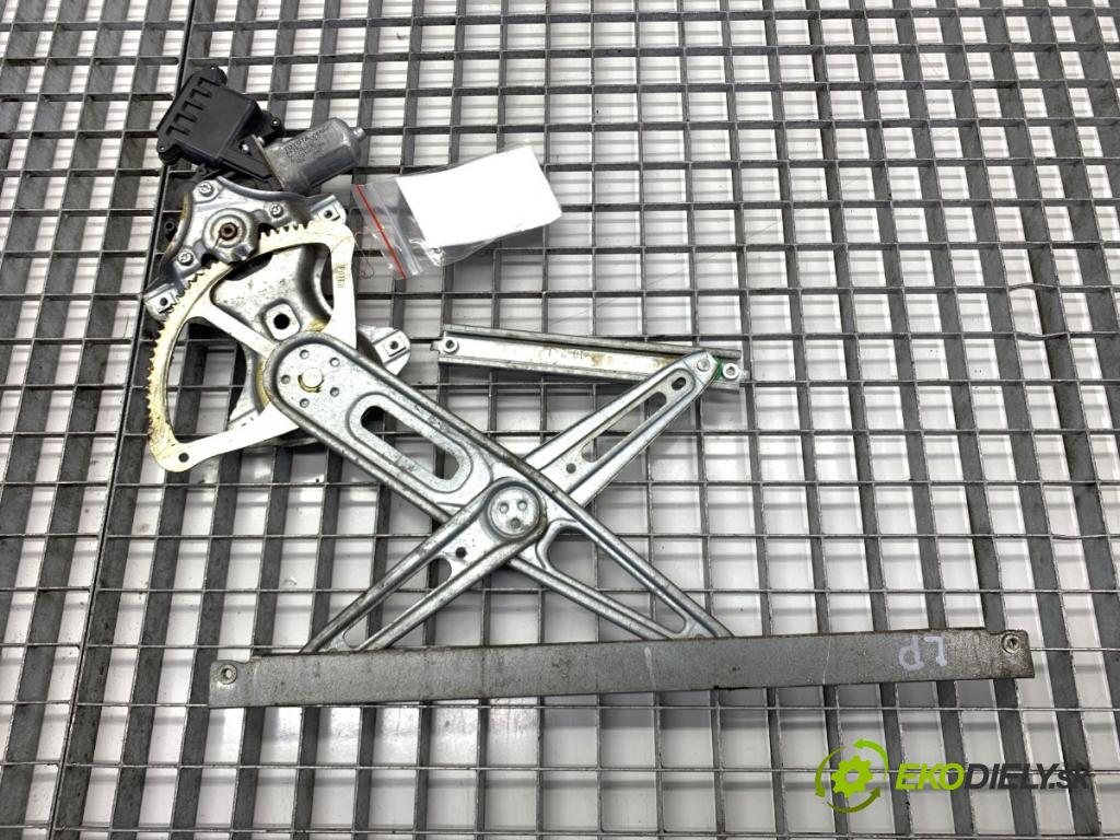 TOYOTA COROLLA E15 sedan 2008 93 kW 2.0 D-4D (ADE150) 1998 mechanismus okna levý přední část 85702-02020