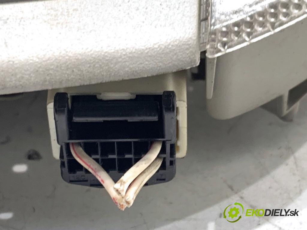 TOYOTA COROLLA E15 sedan 2008 93 kW 2.0 D-4D (ADE150) 1998 Svetlo stropné 81260-02100