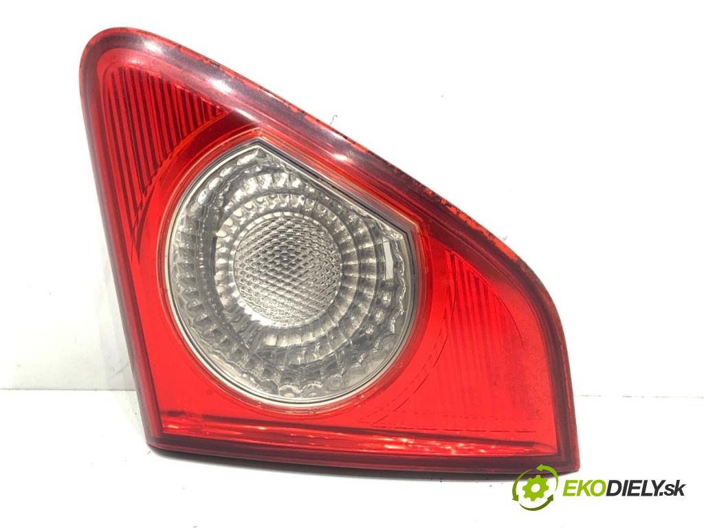 TOYOTA COROLLA E15 sedan 2008 93 kW 2.0 D-4D (ADE150) 1998 světlo pravý zadní část 