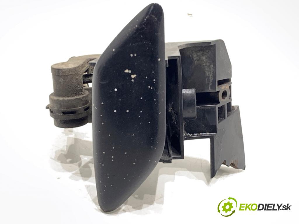 TOYOTA COROLLA E15 sedan 2008 93 kW 2.0 D-4D (ADE150) 1998 ostřikovače světla pravý přední část 