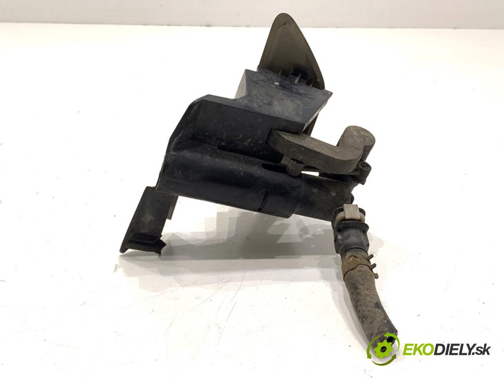 TOYOTA COROLLA E15 sedan 2008 93 kW 2.0 D-4D (ADE150) 1998 ostřikovače světla pravý přední část