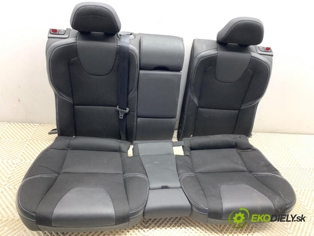 VOLVO V40 liftback 2016 88 kW D2 1969 Sedadlo druhý rad 