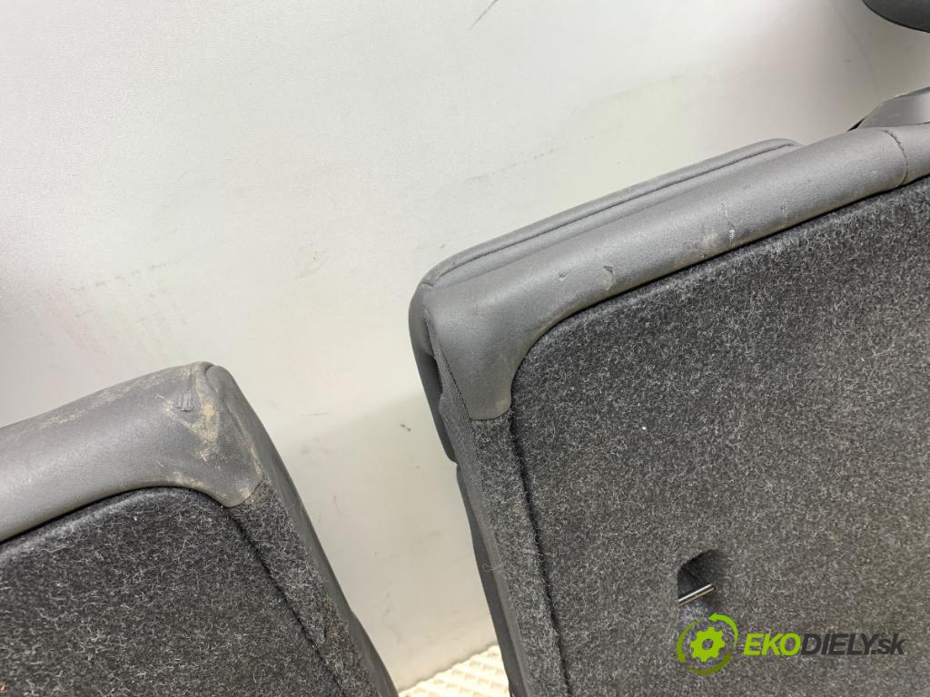 VOLVO V40 liftback 2016 88 kW D2 1969 Sedadlo druhý rad