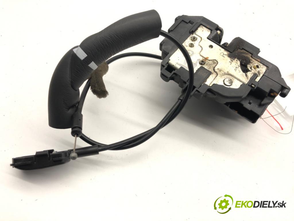 RENAULT GRAND SCENIC III nadwozie wielkoprzestrzenne (MPV) 2010 96 kW 1.4 16V (JZ0F) 1397 zámok dveře pravý zadní část 825020033R