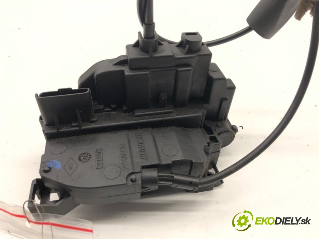 RENAULT GRAND SCENIC III nadwozie wielkoprzestrzenne (MPV) 2010 96 kW 1.4 16V (JZ0F) 1397 zámok dveře levý zadní část 825030032R