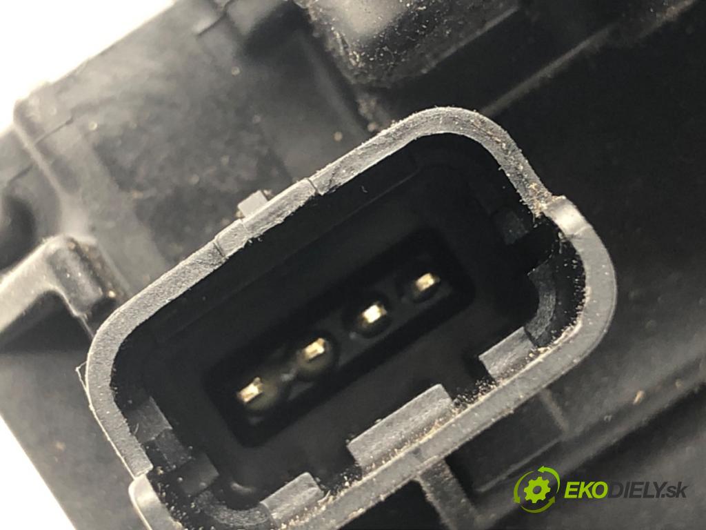 RENAULT GRAND SCENIC III nadwozie wielkoprzestrzenne (MPV) 2010 96 kW 1.4 16V (JZ0F) 1397 zámok dveře levý přední část 805030006R