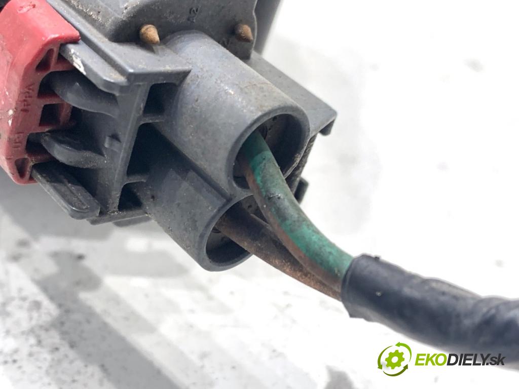 RENAULT GRAND SCENIC III nadwozie wielkoprzestrzenne (MPV) 2010 96 kW 1.4 16V (JZ0F) 1397 Brzdič strmeň pravy zad