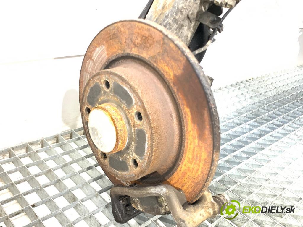 RENAULT GRAND SCENIC III nadwozie wielkoprzestrzenne (MPV) 2010 96 kW 1.4 16V (JZ0F) 1397 výztuha zadní část