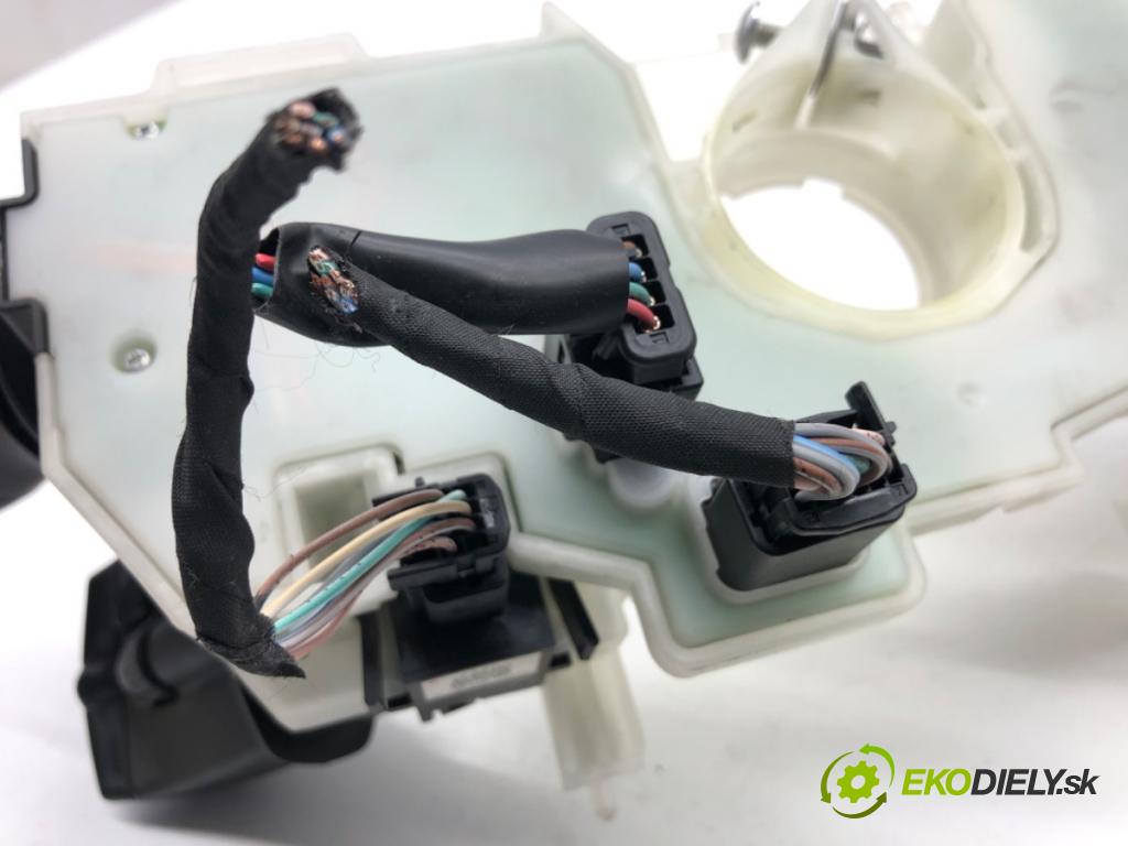 RENAULT GRAND SCENIC III nadwozie wielkoprzestrzenne (MPV) 2010 96 kW 1.4 16V (JZ0F) 1397 přepínač kombinovaný 255670019R (Páčky pod volantem)