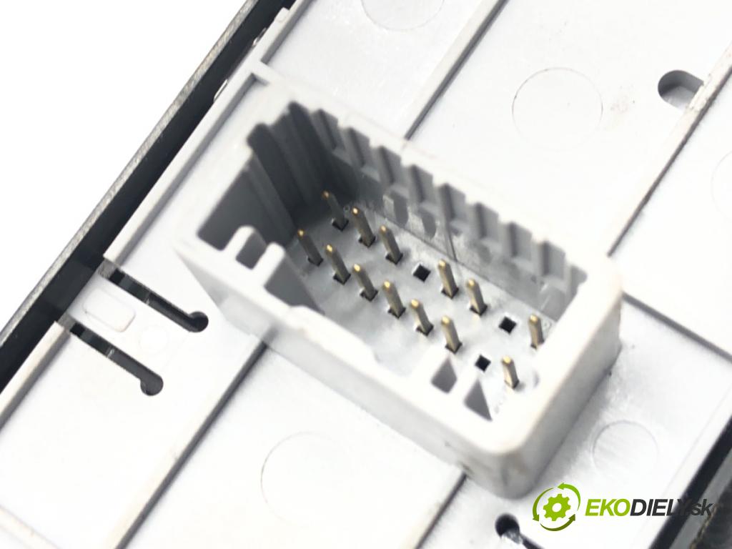 RENAULT GRAND SCENIC III nadwozie wielkoprzestrzenne (MPV) 2010 96 kW 1.4 16V (JZ0F) 1397 Prepínač okien  (Prepínacie páčky pod volantom)