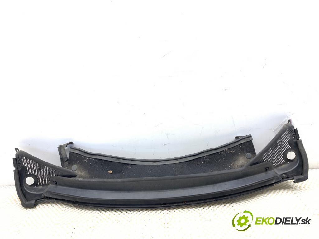 RENAULT GRAND SCENIC III nadwozie wielkoprzestrzenne (MPV) 2010 96 kW 1.4 16V (JZ0F) 1397 Torpédo, plast pod čelné okno  (Torpédo (plast pod čelným sklom))