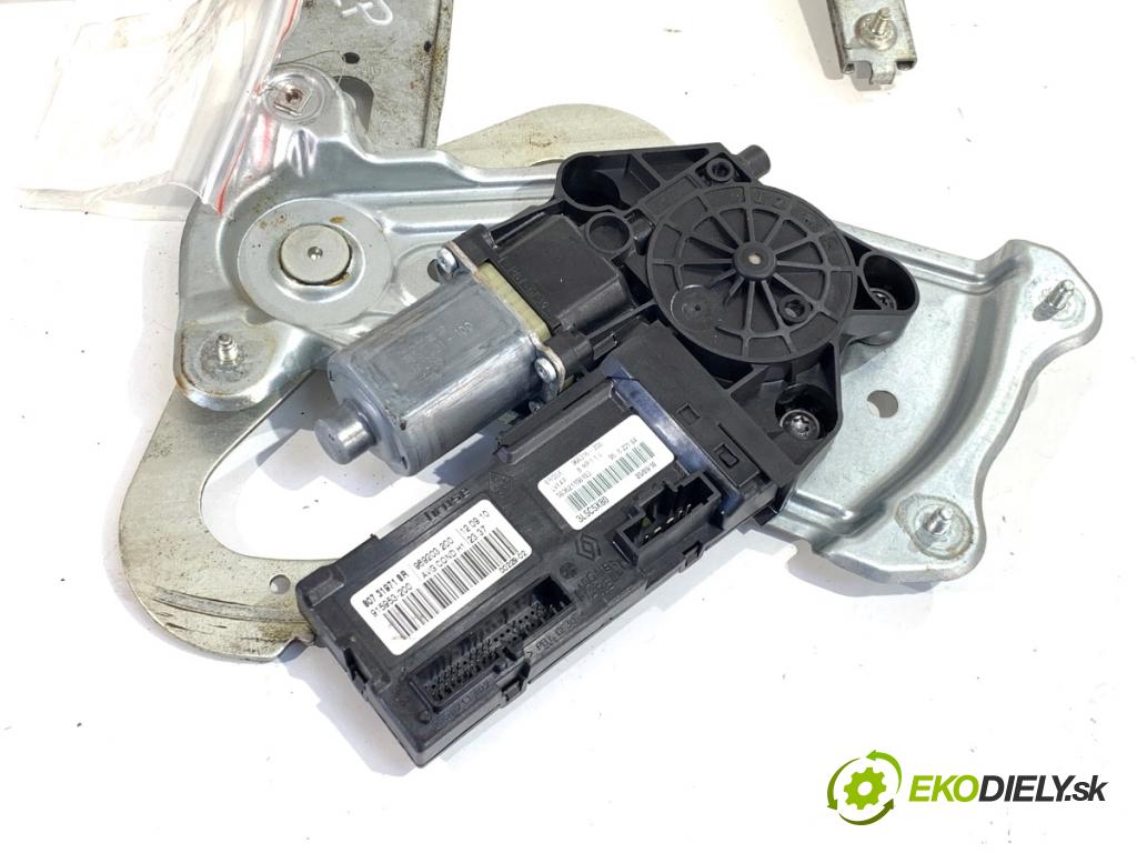 RENAULT GRAND SCENIC III nadwozie wielkoprzestrzenne (MPV) 2010 96 kW 1.4 16V (JZ0F) 1397 mechanismus okna levý přední část 807319718R