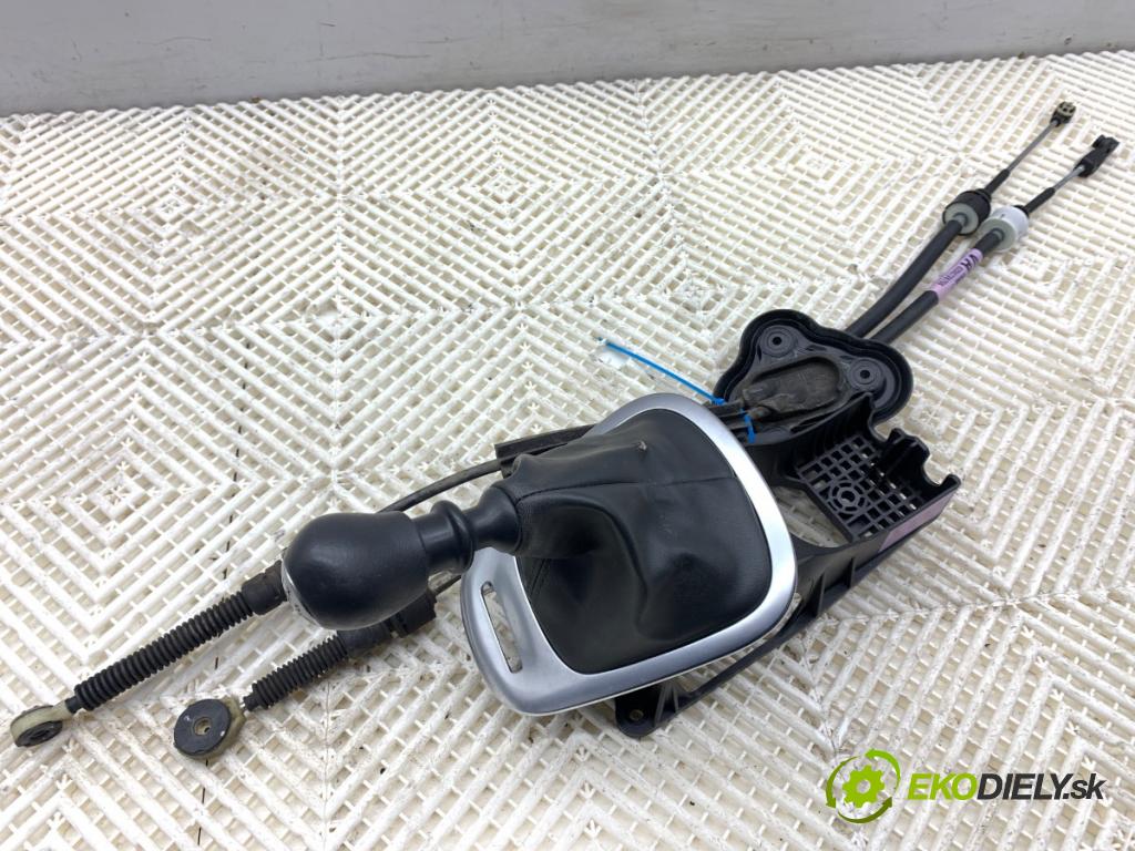 RENAULT GRAND SCENIC III nadwozie wielkoprzestrzenne (MPV) 2010 96 kW 1.4 16V (JZ0F) 1397 Kulisa 8201021402 (Rýchlostná páka (kulisa))